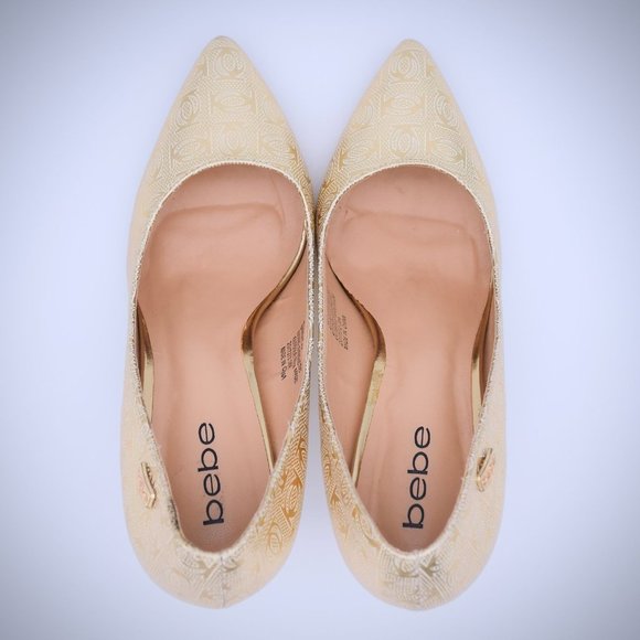 Bebe Saydee Logo Pumps Heels 7.5 Gold Vegan Pointy Toe Shoes Stiletto Classic - Picture 9 of 10